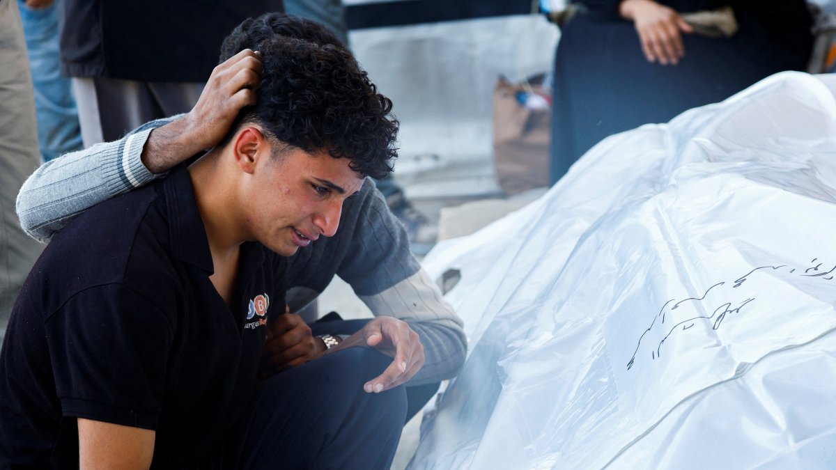 Israel further tests fragile Gaza truce by killing 24 Palestinians