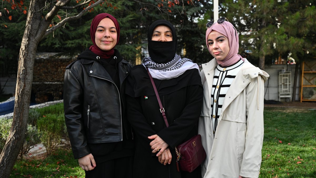 Meryem Yılmaz Jarada (L) reunites with her mother Kevser Yılmaz Jarada (C) after two years of separation, Ankara, Türkiye, Nov. 20, 2025. (AA Photo)