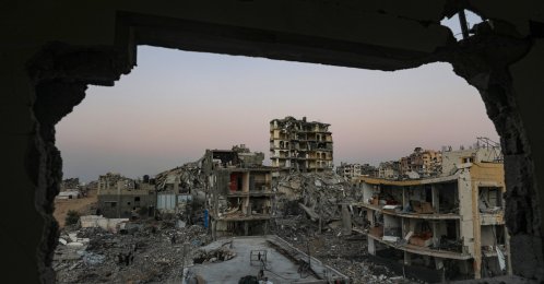 The ruins of destroyed buildings are seen in northern Gaza City, Gaza Strip, Palestine, Nov. 18, 2025. (EPA Photo)