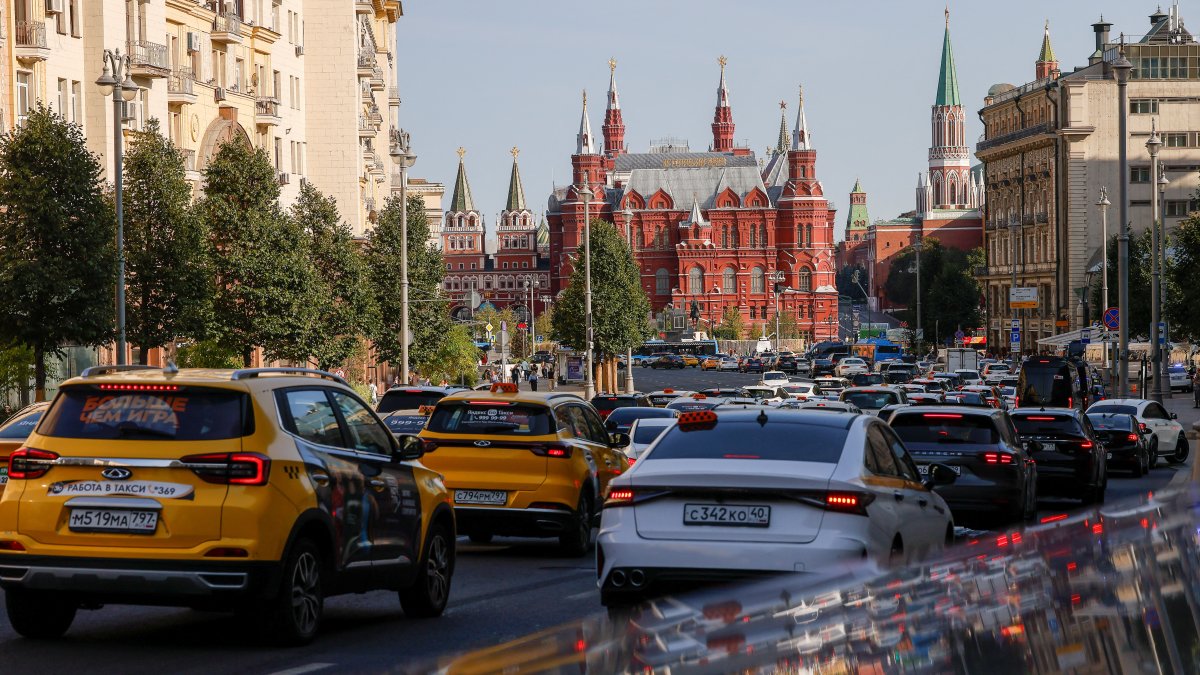 Russia's car market faces weak 2026 as scrappage fees push prices up