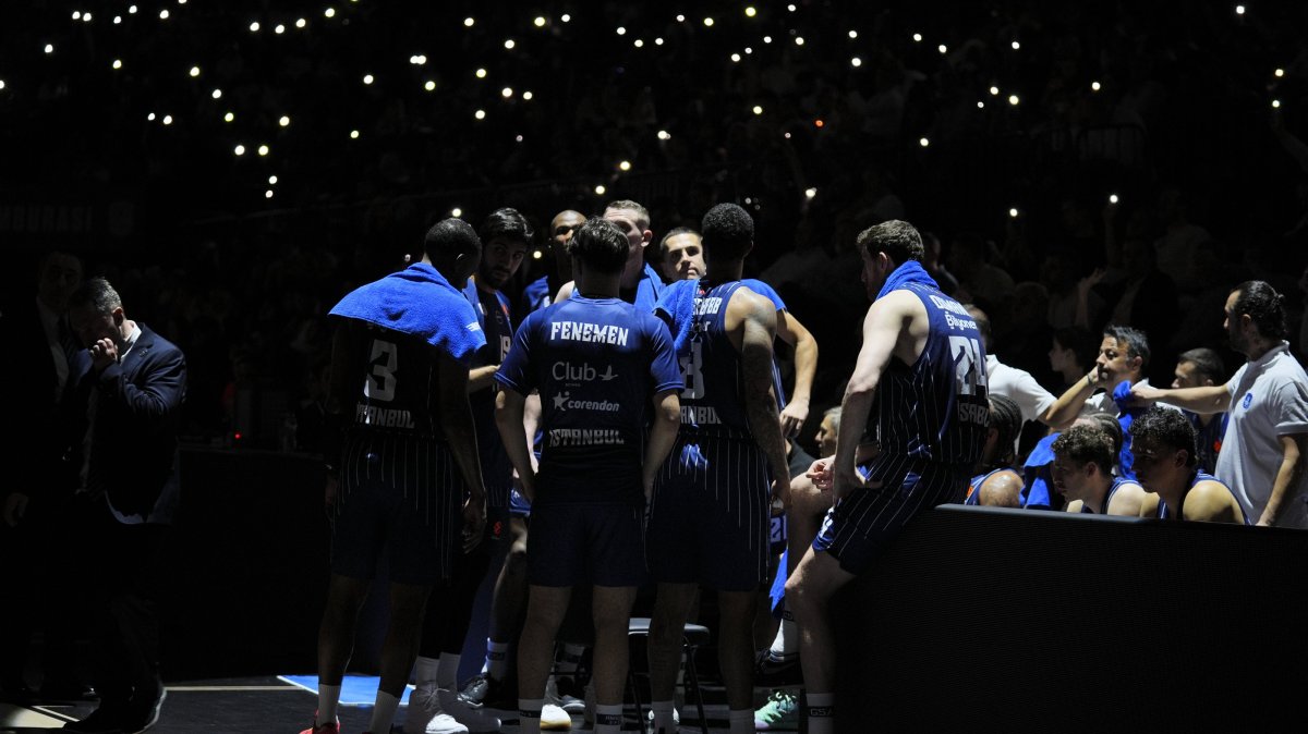 Anadolu Efes eyes road redemption against Monaco in EuroLeague