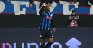 Atalanta&#039;s Ademola Lookman celebrates scoring the 1-1 goal during the Italian Serie A match against AC Milan, Bergamo, Italy, Oct. 28, 2025. (EPA Photo)
