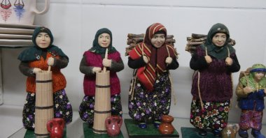 The kitre dolls made by Türkan Kestane on display, Tokat, northern Türkiye, Nov. 13, 2025. (AA Photo)