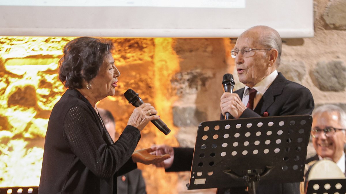 In lifelong duet, Turkish couple keeps melody unbroken