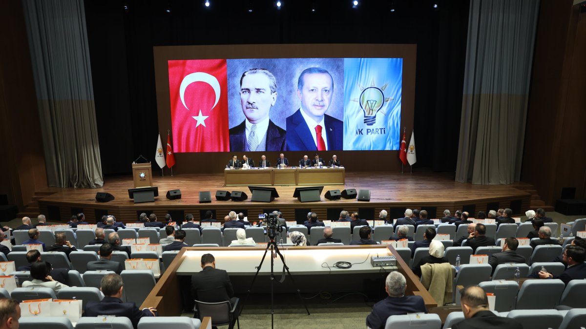 A view of the Justice and Development Party's (AK Party) central executive and decision-making committee meeting chaired by President Recep Tayyip Erdoğan, Ankara, Türkiye, Nov. 25, 2025. (AA Photo)