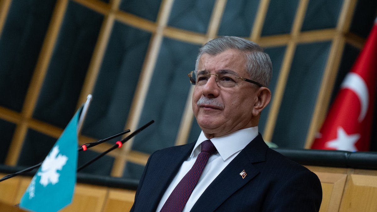 Davutoğlu signals potential alliance of 4 Turkish opposition parties