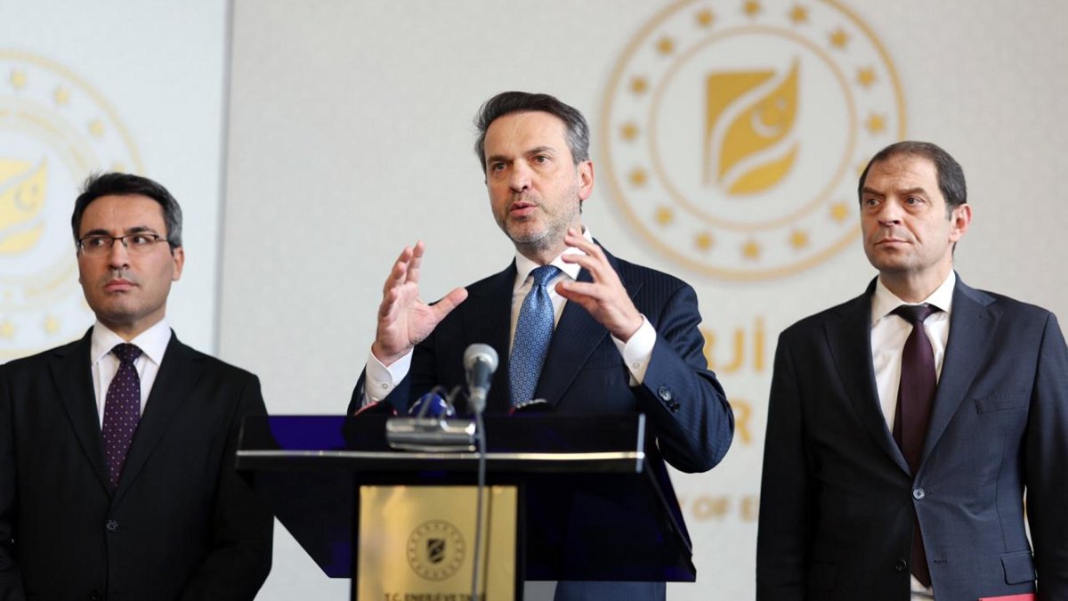 Türkiye says to sign Pakistan energy deal, Russia to remain supply source