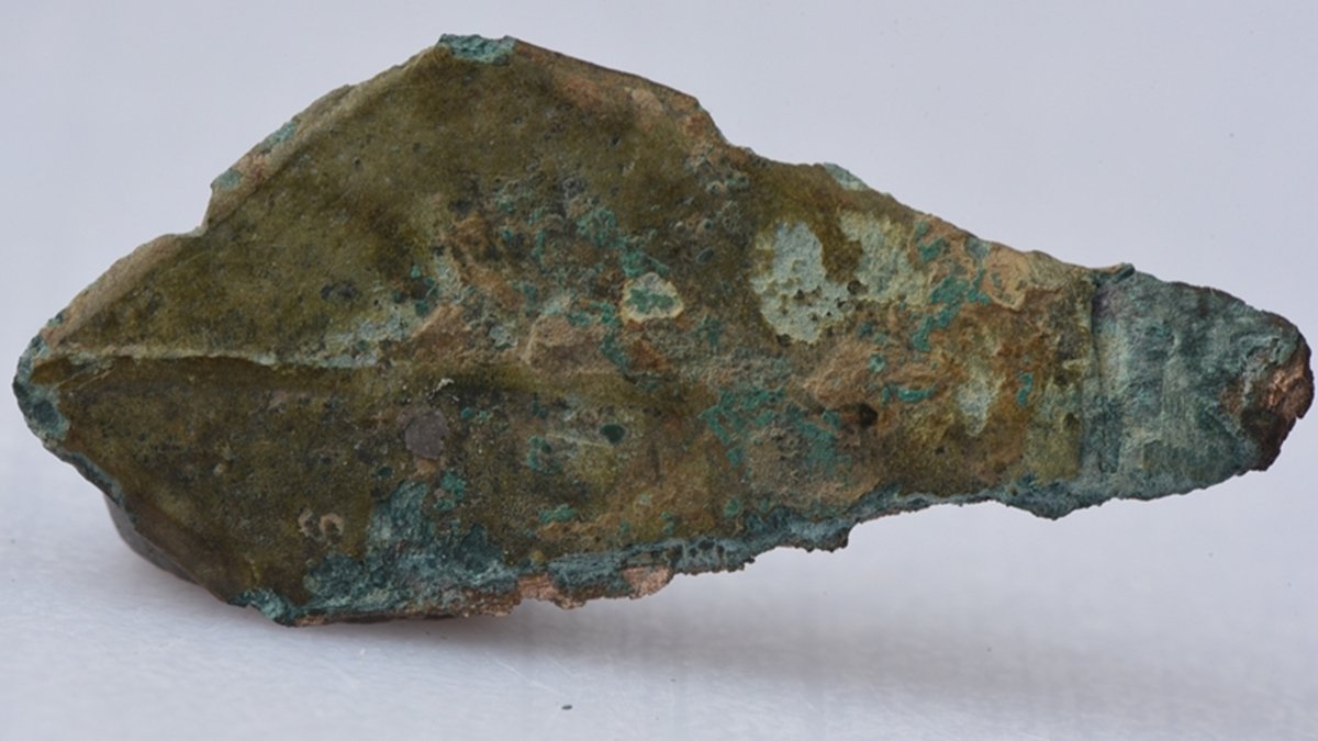 China unveils oldest known bronze artifacts from Yangtze River Basin