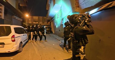 Security forces conduct raids against the Daesh terrorist group in the southern province of Adana, Türkiye, Nov. 26, 2025. (IHA Photo)