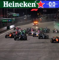 Formula One drivers battle for track position into turn one at the start during the F1 Grand Prix of Las Vegas at Las Vegas Strip Circuit, Las Vegas, U.S., Nov. 22, 2025. (AFP Photo)