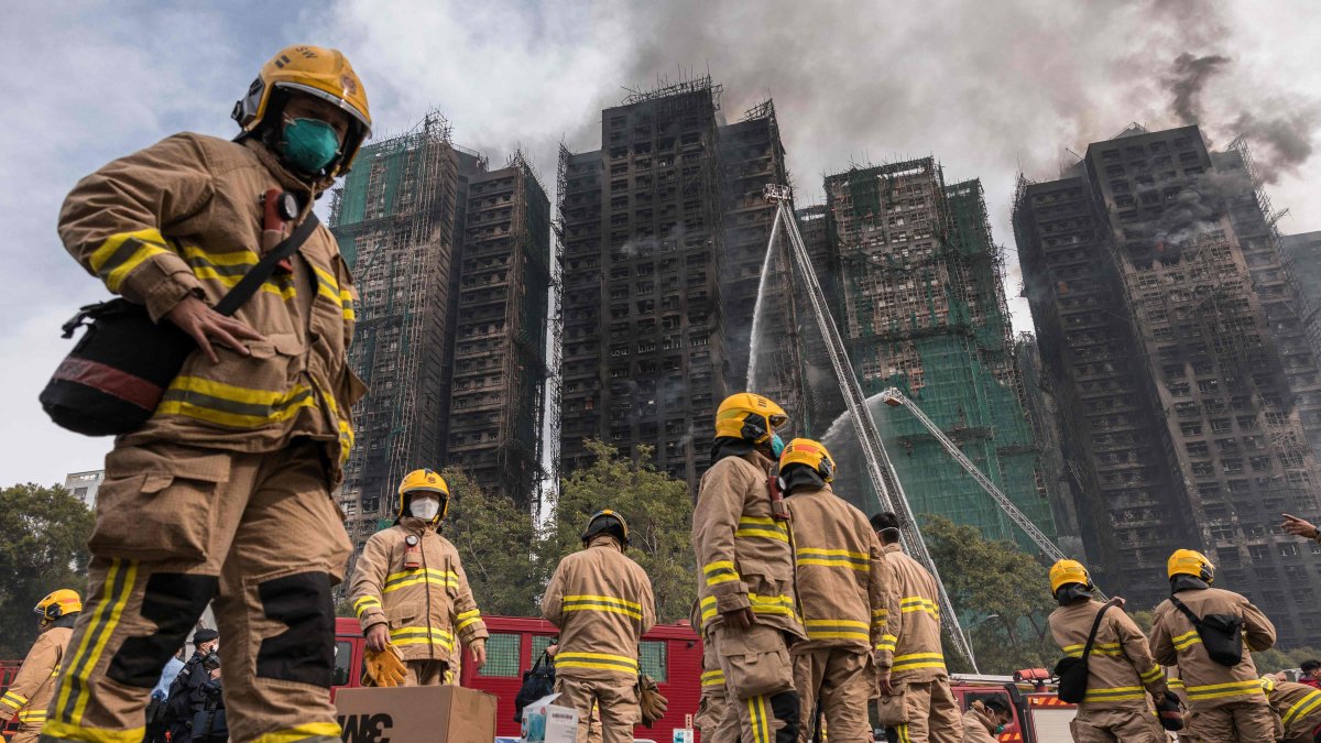 Hong Kong high-rise blaze death toll hits 55 with 250 still missing