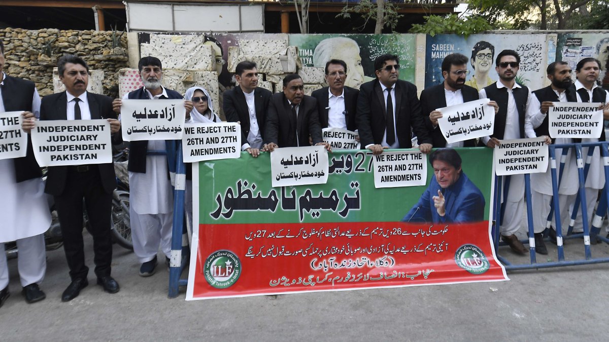 Ex-Pakistani PM Khan's party demands prison visit over health concerns