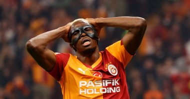 Galatasaray&#039;s Victor Osimhen reacts during the Süper Lig match against Trabzonspor at RAMS Park, Istanbul, Türkiye, Nov. 1, 2025. (Reuters Photo)