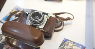 A historic camera display at the Cinema and Press Museum, Şanlıurfa, southeastern Türkiye, Nov. 23, 2025. (AA Photo)