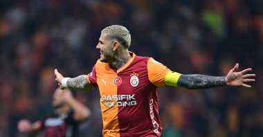Galatasaray&#039;s Mauro Icardi celebrates after scoring during the Süper Lig match against Gençlerbirliği at RAMS Park, Istanbul, Türkiye, Nov. 22, 2025. (AA Photo)