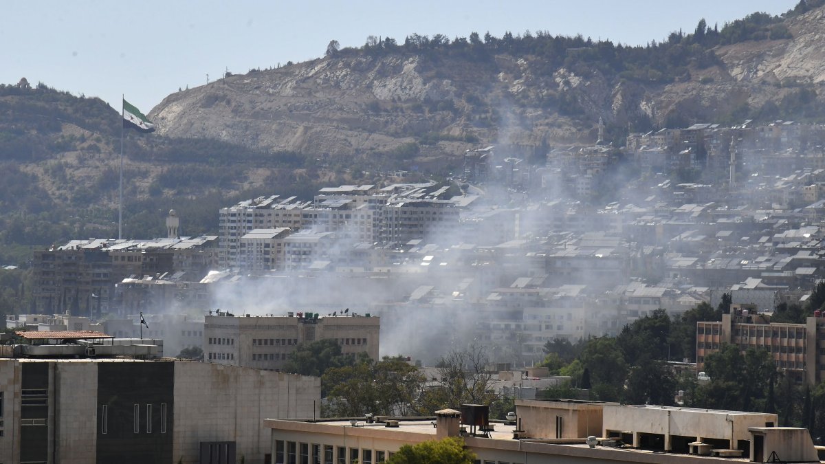 Türkiye urges halt to Israeli strikes near Syria's capital Damascus