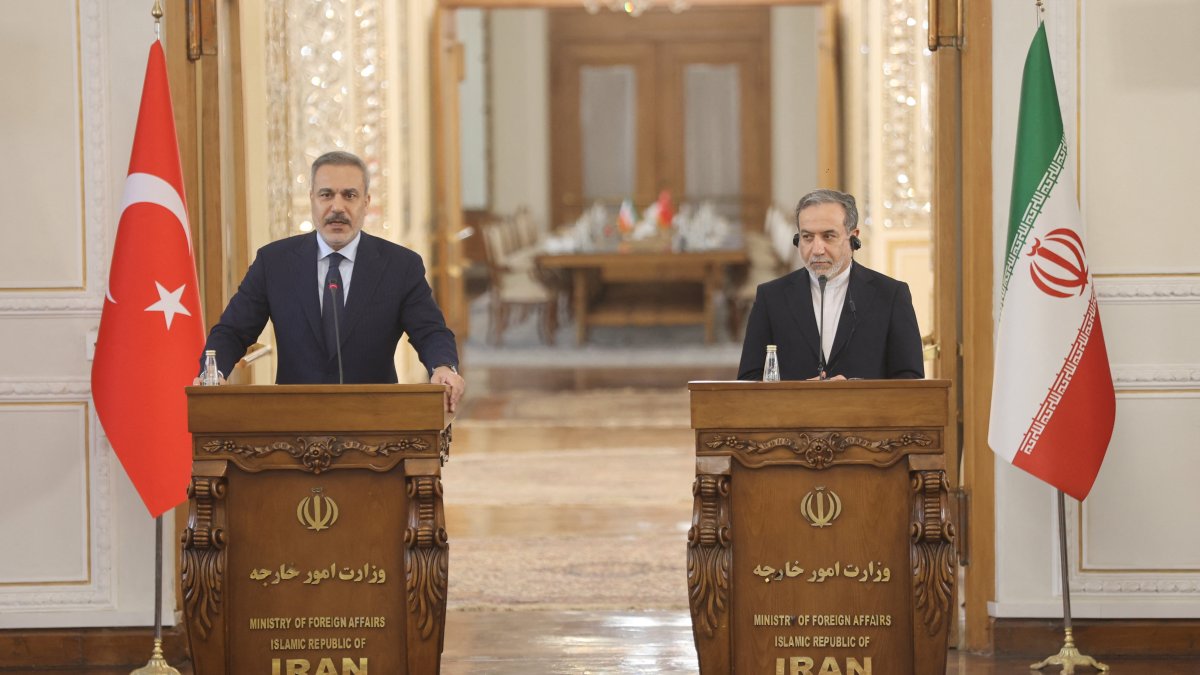 Turkish FM in Iran says Israel biggest threat to region