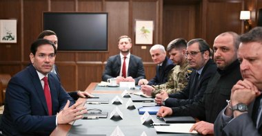 U.S. Secretary of State Marco Rubio (L) speaks during a meeting with Ukrainian officials headed by Secretary of the National Security and Defense Council of Ukraine Rustem Umerov (2R)  in Hallandale Beach, Florida, U.S., Nov. 30, 2025. (AFP Photo)