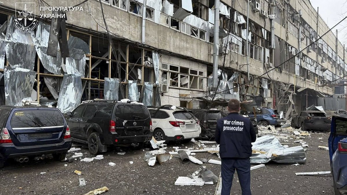 EU’s Kallas says diplomacy for Ukraine peace may enter ‘pivotal’ phase