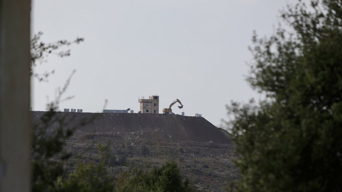 Trump warns Israel against ‘destabilizing’ Syria as it makes fresh incursions 