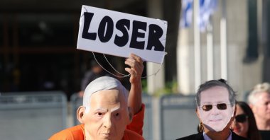 Anti-Netanyahu protesters dressed as Israeli Prime Minister Benjamin Netanyahu and President Isaac Herzog protest after Netanyahu&#039;s pardon request at the Tel Aviv Magistrate&#039;s Court in Tel Aviv, Israel, Dec. 1, 2025. (EPA Photo)