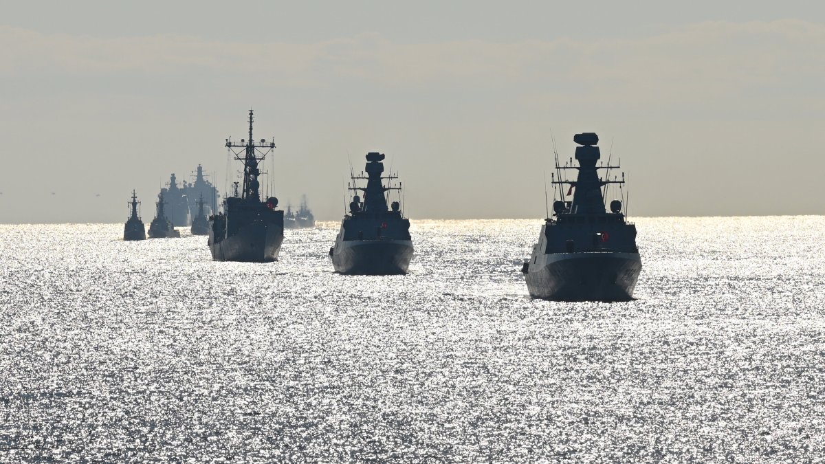 Türkiye highlights EastMed peace with int’l drills