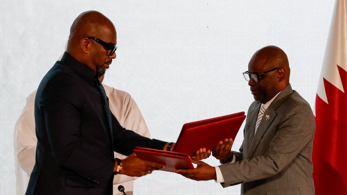 Clashes flare up in East Congo ahead of presidents’ peace deal