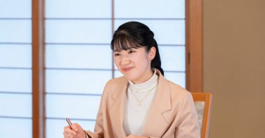 This handout photo, taken on Nov. 10, 2025, and released by the Imperial Household Agency of Japan, shows Princess Aiko, the daughter of Japan&#039;s Emperor Naruhito and Empress Masako, posing for a photo at the Imperial Palace in Tokyo, Japan, ahead of her 24th birthday on Dec. 1, 2025. (AFP Photo)
