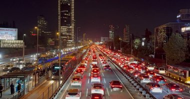 A general view of cars on a highway in Istanbul, Türkiye, Nov. 27, 2025. (AA Photo)