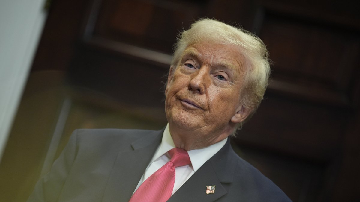 Trump labels Somali immigrants 'garbage,' lashes out at Rep. Omar