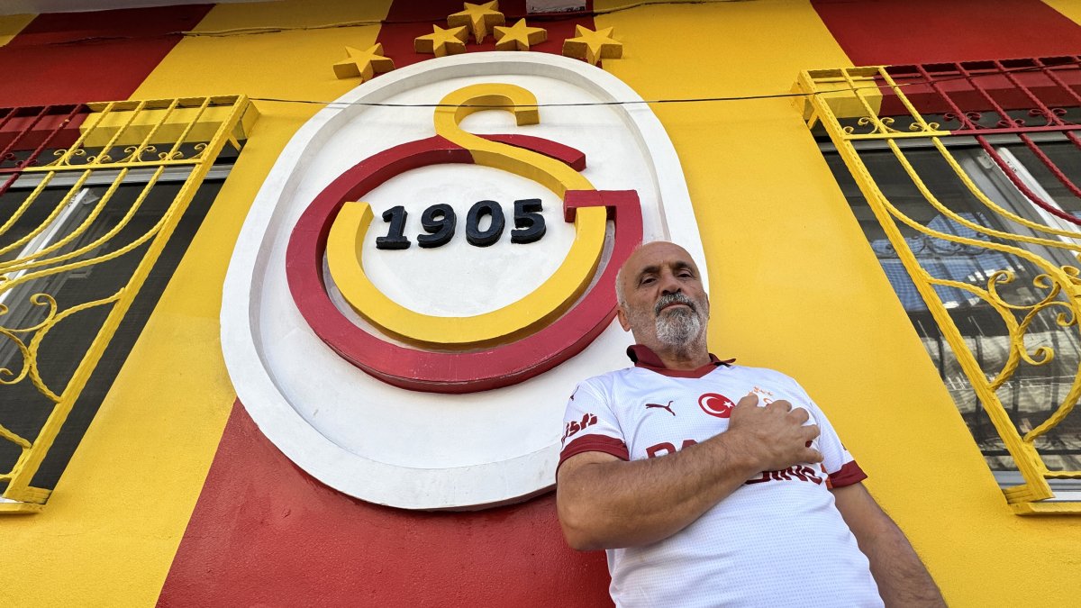 Yakup Bolatoğlu poses for a photo at his Galatasaray House in Hatay's Altınözü district, Hatay, Türkiye, Nov. 19, 2025. (AA Photo)