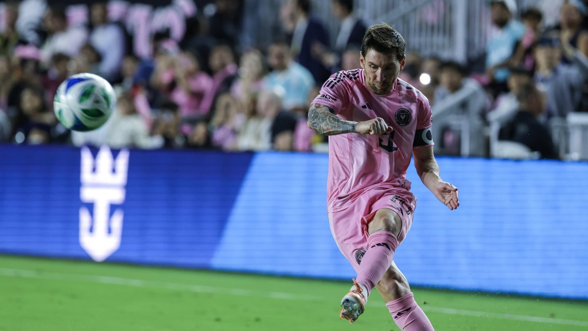 Inter Miami's Lionel Messi in action during the Audi 2025 MLS Cup Eastern Conference Final against New York City FC at Chase Stadium, Fort Lauderdale, U.S., Nov. 29, 2025. (EPA Photo)