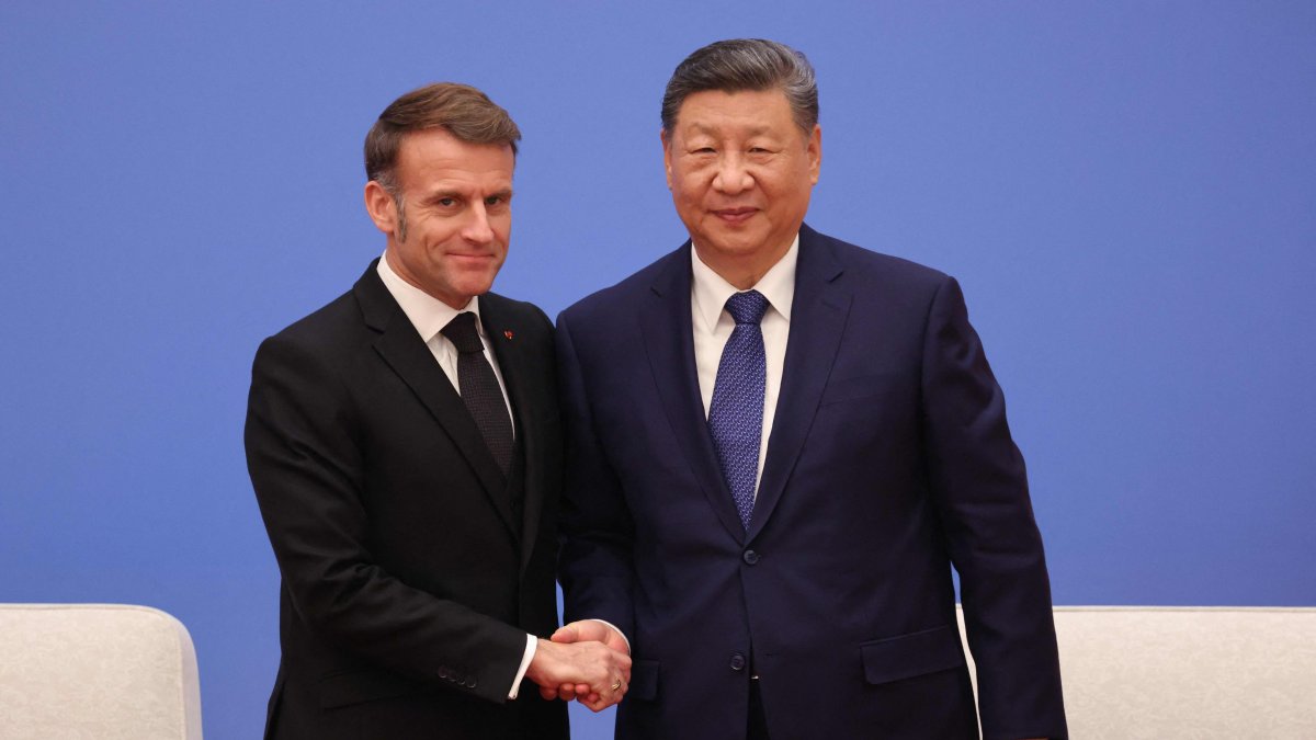 Macron calls on China's Xi to aid Ukraine peace, tackle trade gap