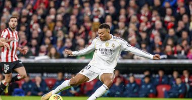 Real Madrid&#039;s Kylian Mbappe scores during the La Liga match against Athletic Club, Bilbao, Spain, Dec. 3, 2025. (EPA Photo)