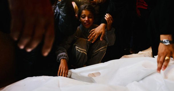 A Palestinian child mourns a loved one killed in an Israeli strike at Nasser Hospital in Khan Yunis, southern Gaza Strip, Palestine, Dec. 4, 2025. (AFP Photo)