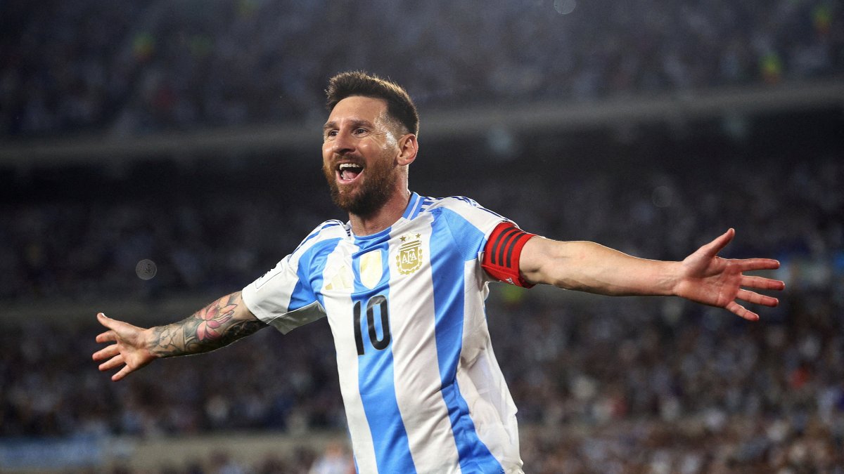 Argentina&#039;s Lionel Messi celebrates after scoring during the World Cup South American Qualifiers match against Bolivia at Estadio Mas Monumental, Buenos Aires, Argentina, Oct. 15, 2024. (Reuters Photo)