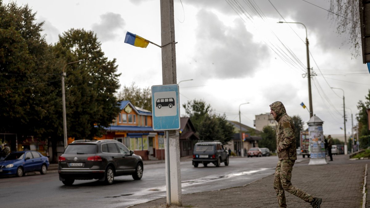 A Ukrainian soldier crosses a street in Hoshcha, a rural community that has experienced a declining birthrate, amid Russia&#039;s attack, Ukraine, Oct. 2, 2025. (Reuters Photo)