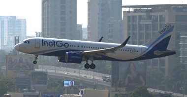 An IndiGo Airways aircraft prepares to land at an airport in Mumbai, India, Dec. 8, 2025. (AFP Photo)