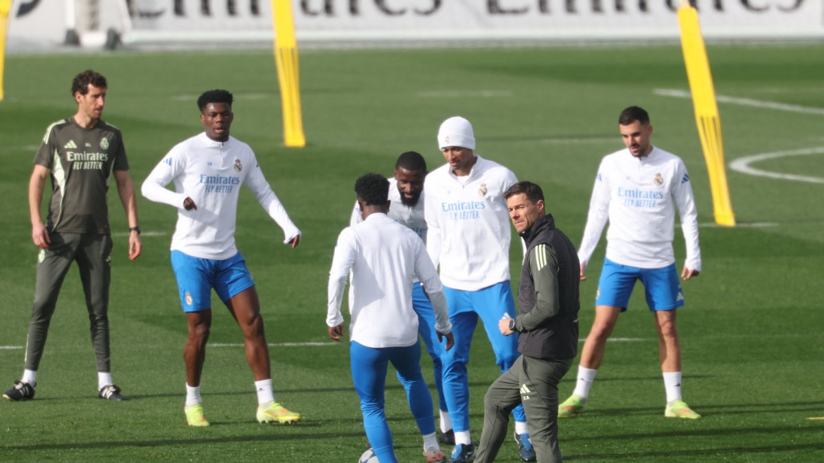 Madrid host City in UCL as Alonso's future at Bernabeu grows bleak