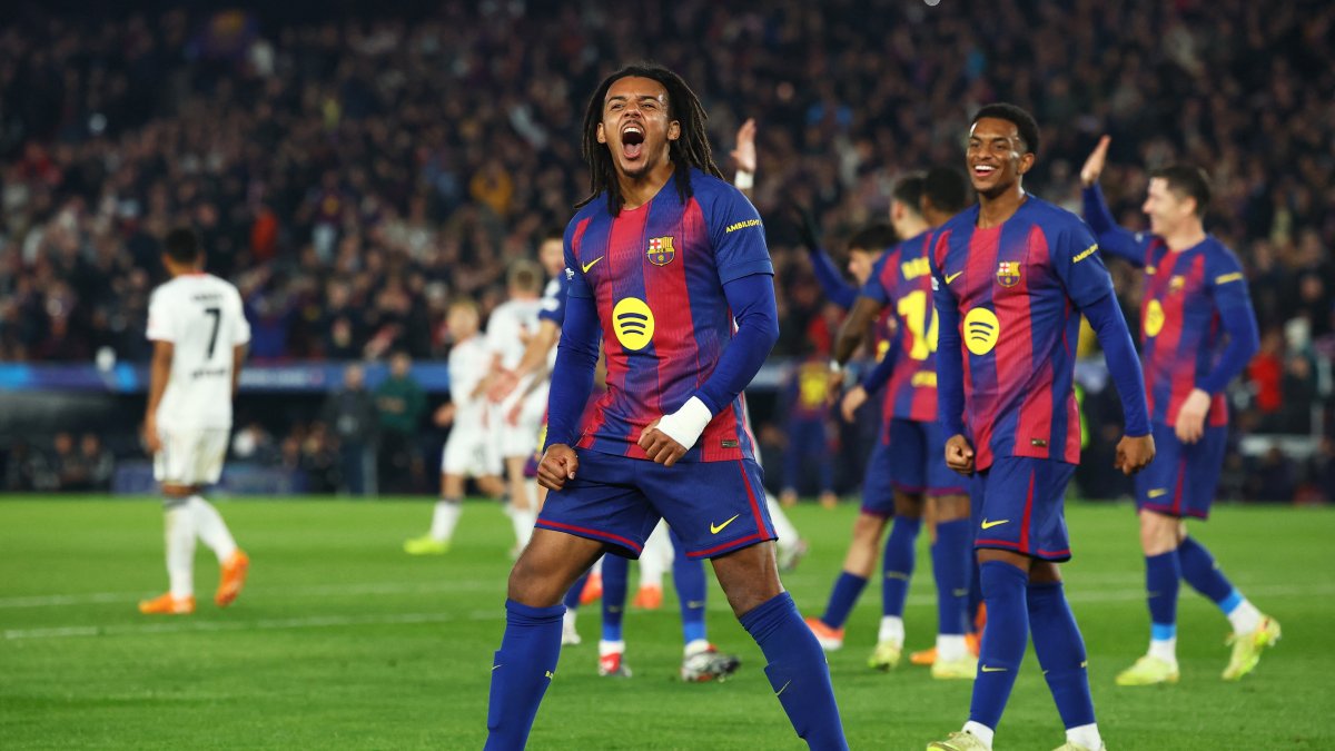 FC Barcelona&#039;s Jules Kounde celebrates after scoring his second goal during the UEFA Champions League match against Eintracht Frankfurt at the Camp Nou, Barcelona, Spain, Dec. 9, 2025. (Reuters Photo)