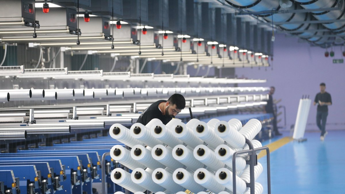 Türkiye's industrial output up 2.2% annually in October