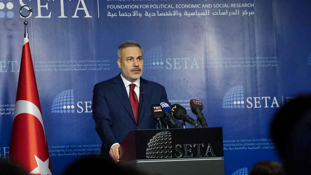 YPG must disband under Syrian state to prevent new conflict: FM Fidan