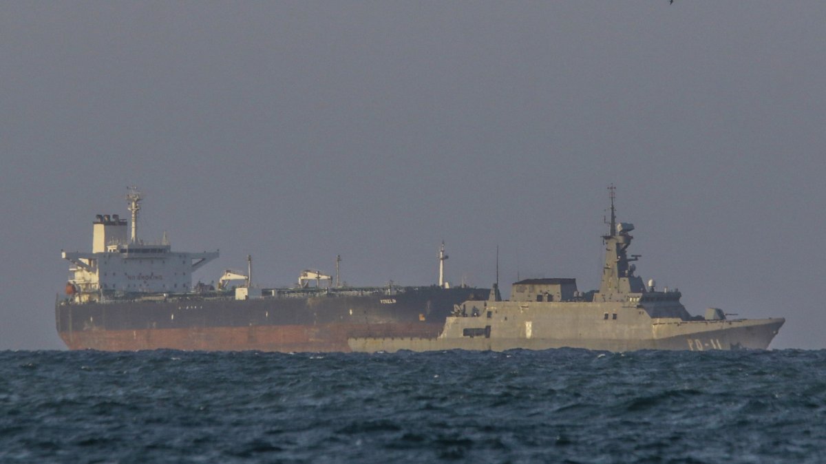 Trump says US seized oil tanker near Venezuela as tensions escalate