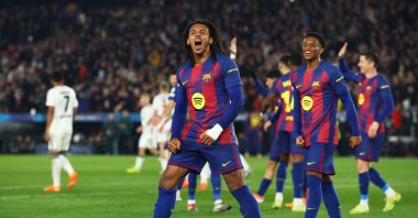 FC Barcelona&#039;s Jules Kounde celebrates after scoring his second goal during the UEFA Champions League match against Eintracht Frankfurt at the Camp Nou, Barcelona, Spain, Dec. 9, 2025. (Reuters Photo)