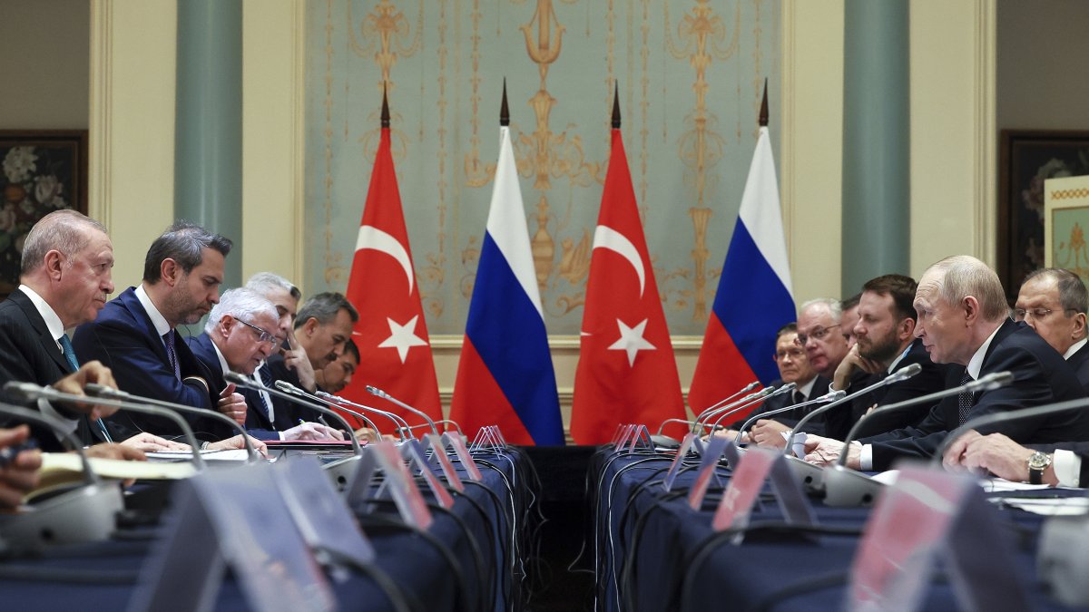 Russian President Vladimir Putin (R) speaks with President Recep Tayyip Erdoğan during their meeting on the sidelines of a summit, Tianjin, China, Sept. 1, 2025. (AP Photo)