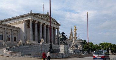 A police vehicle is stationed outside the Parliament of Austria during regular patrol duty in Vienna, Austria, June 8, 2025. (Reuters File Photo)