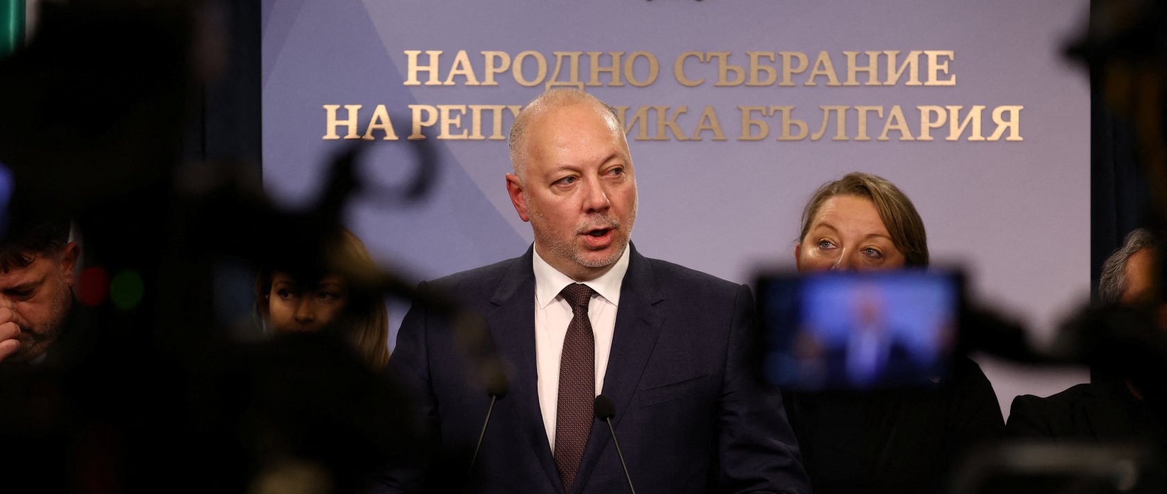 Bulgarian Prime Minister Rosen Zhelyazkov speaks to the media before announcing the resignation of his government, Sofia, Bulgaria,  Dec. 11, 2025. (Reuters Photo)