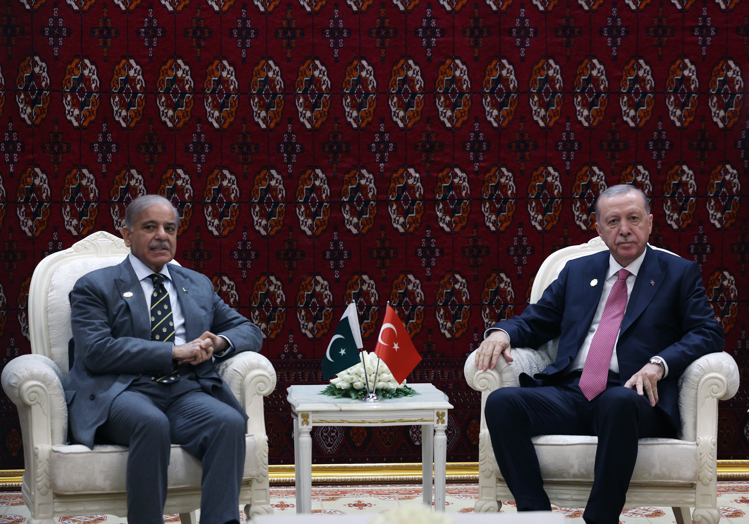 Türkiye ready to help uphold Pakistan-Afghanistan truce, Erdoğan tells Sharif