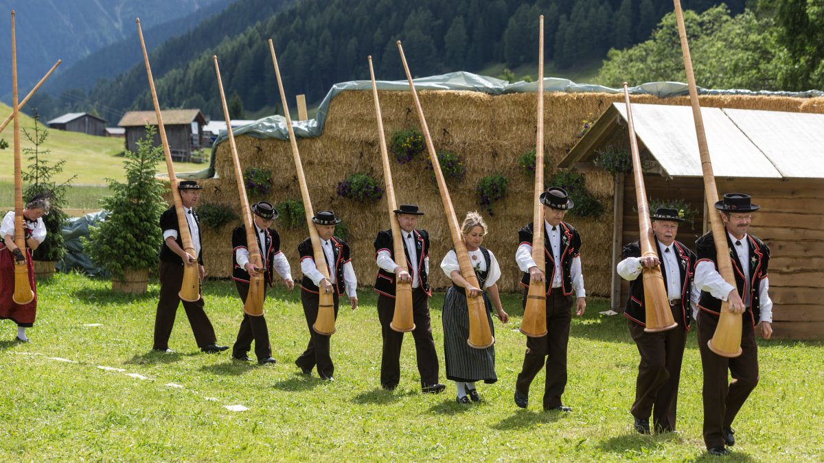 UNESCO adds Swiss yodeling to intangible heritage list