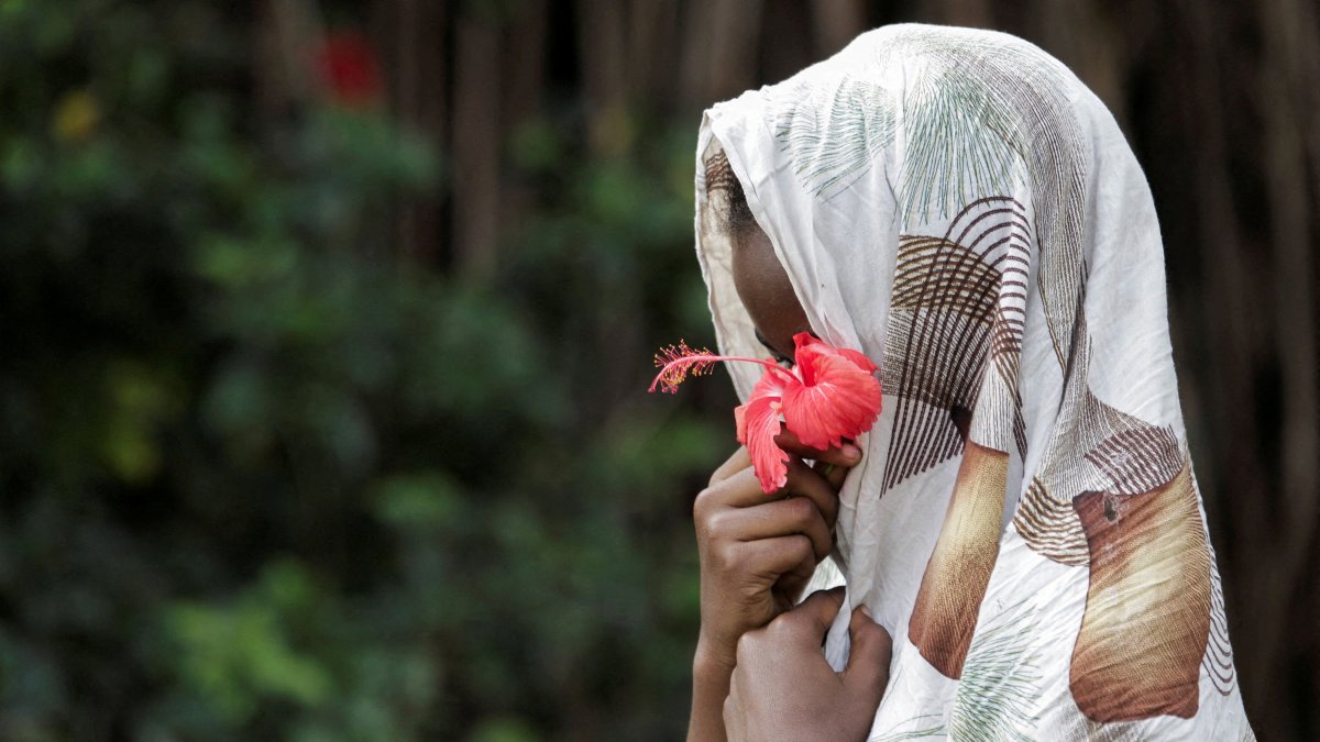 Celine, 9, stands for a portrait saying M23 soldiers killed her mother and beat her after attempting to rape her, Bujumbura, Burundi, May 25, 2025. (Reuters Photo)